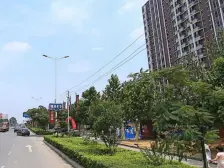 户型方正 ,全明户型 ,中间楼层 ,中等装修,大三室