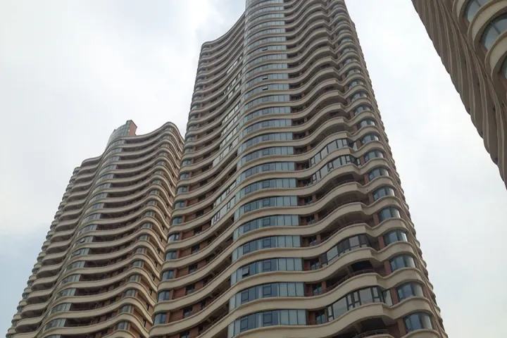 名流公馆高层近景(2016-04-01)