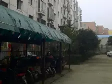 阳光馥园精装大2室,装有壁挂炉!