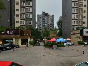 贵通御苑金枫阁4室1厅东南西北