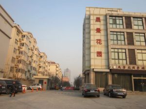 市府东南电梯三楼商品房二室带地下室
