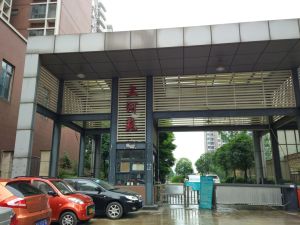 上河苑 3室2厅 东南