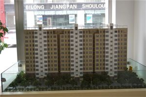 此房房本五年外 精装大三居 通透 采光好无遮挡 落地窗