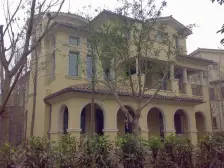 荟澜山北区,庆隆大门口的组团,看高尔夫联排中户