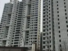 交通便利,小区入口附近,居家装修,随时看房