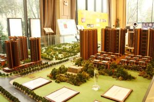 海伦国际一期3室2厅东南