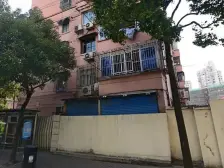 两房朝东+厨卫全明+精装修可以拎包入住+看房方便