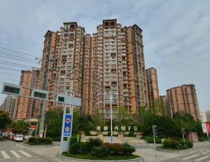 置信逸都丹郡C区3室2厅南