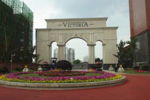 维多利亚 电梯中层 精装3房 房东诚心出售