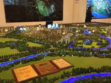 业主诚心出售,户型方正,小区环境好,适合两代人