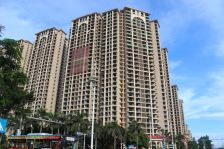 中南明珠正规三房带装修电梯近医院