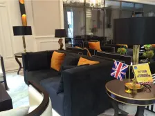 一线头排别墅 花园200多,通透 视野好 采光好 面积大