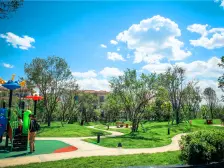 出门地铁6号线 全明户型小区环境好 三室精装