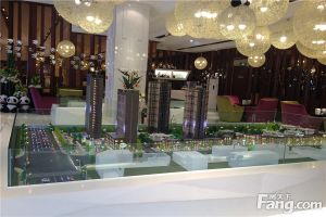 地铁首座3室2厅西南