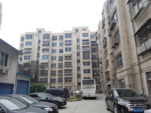 此房满五唯一,可按揭贷款,位置优越可按揭。房东急售