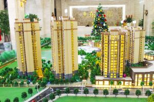 湖滨路 3室1厅 南