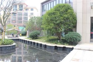 此房户型手续齐全,格局好,采光好,无遮挡,出行方便