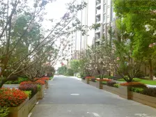 次新房2016小区,可看高尔夫景观,中空调+地暖+新风