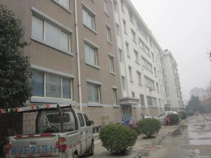 自怡园近 圣基福安家园大两室 精装修南北通透