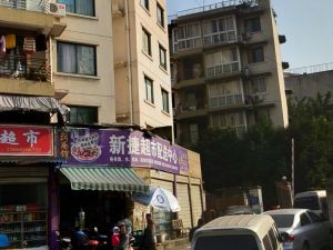 上东花园4组团 1室1厅 西南