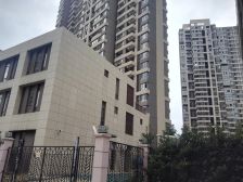 银泰+富邦,双地铁长江路站+中河路站楼下就是新蕾园