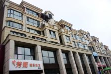 小高好楼层 无遮挡 光线好 紧靠鲁商