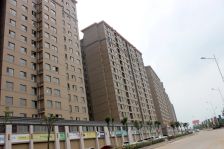 冠亚星城南向证过二房子保持干净