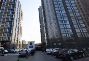 豪柏大厦4室1厅东南