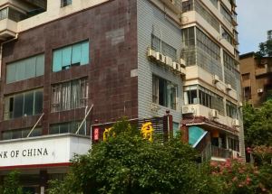 裕南大厦5室2厅南