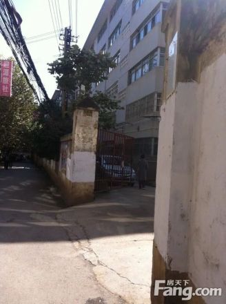 龙泉路板机厂小区实景图