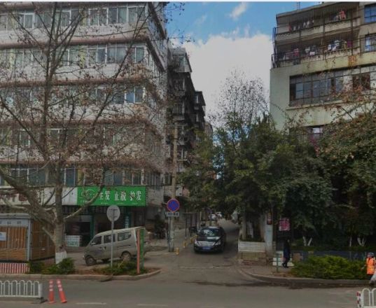 一二一大街260号院实景图