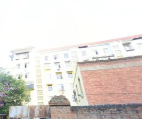 小区在二环边只有一独栋出门200米就人民东路