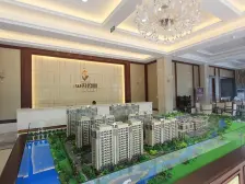 小区居住人口少,安静,带个大院子,适合居住