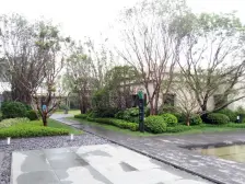 标准4房,边户,次新小区,一个房间不算面积