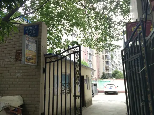 东坡北二路196号院实景图