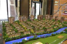 次新小区西边套使用面积大装修2年拎包入住业主诚售