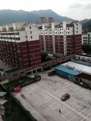 出售 东吴 东村雅苑102平三室两厅边套
