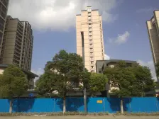 精装修两房!次新小区南北通户型,满五年!大两房!