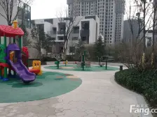 郑东新区 雅居乐开发 户型房子 环境好