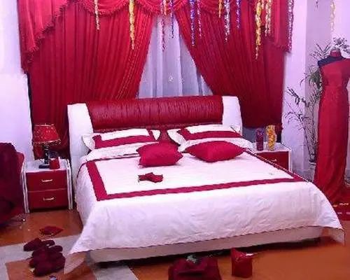 ���ײ�ͬ���С����ϲ��鷿����װ�����Ч��ͼ