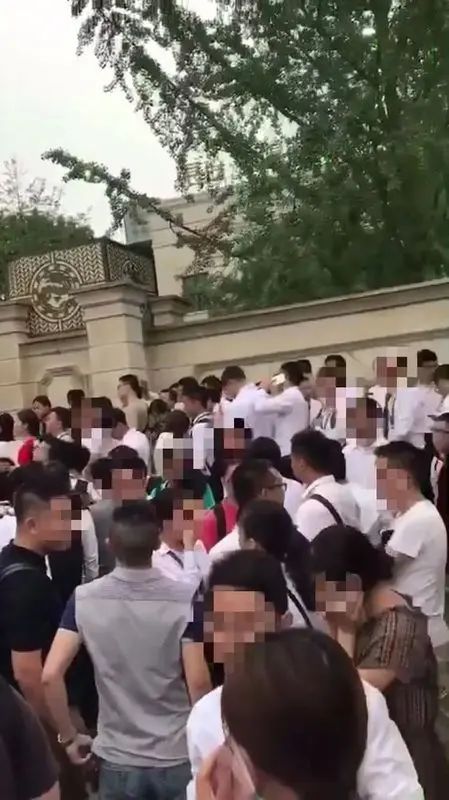 ����
