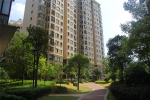 湘潭市岳塘区宜华湘江名城精装三房